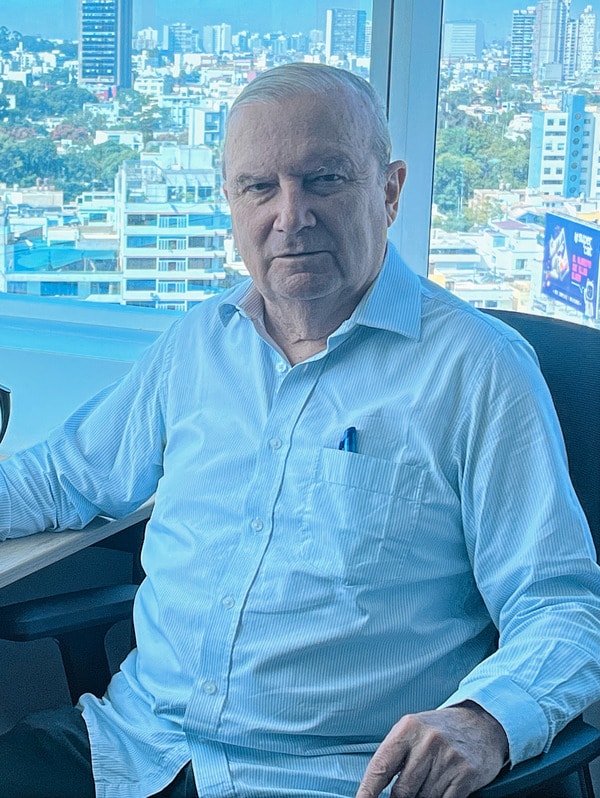 Jose Agois fundador